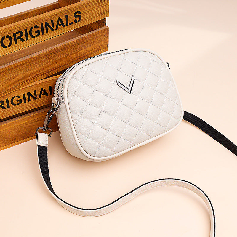 New Retro Cowhide Diamond Embroidery Thread Shoulder Messenger Bag