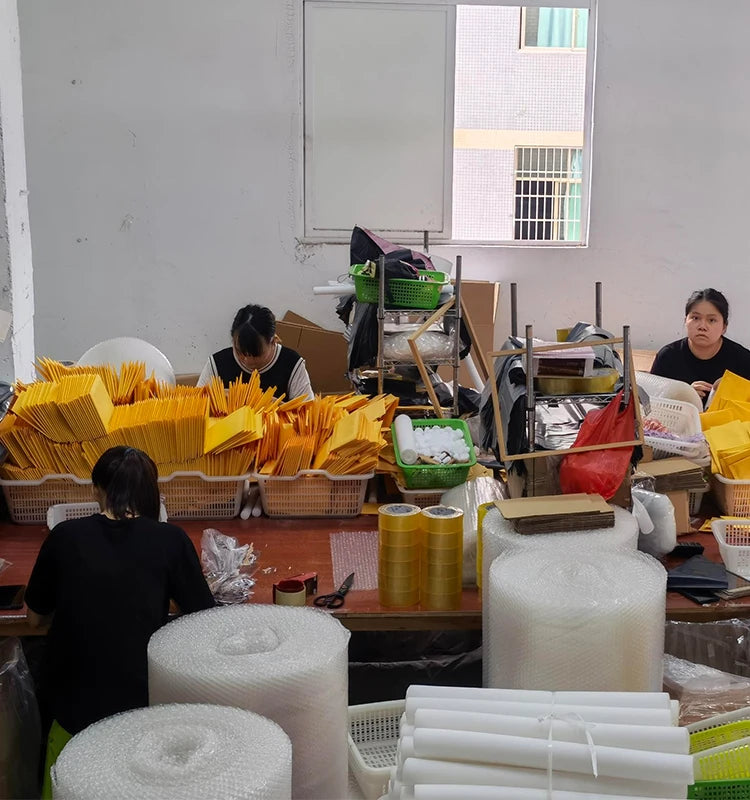 1/12 Miniature Wine Bottles Dollhouse Kitchen Accessories - Mini Dolls House Living Room Accessories Beer Drink Bottles