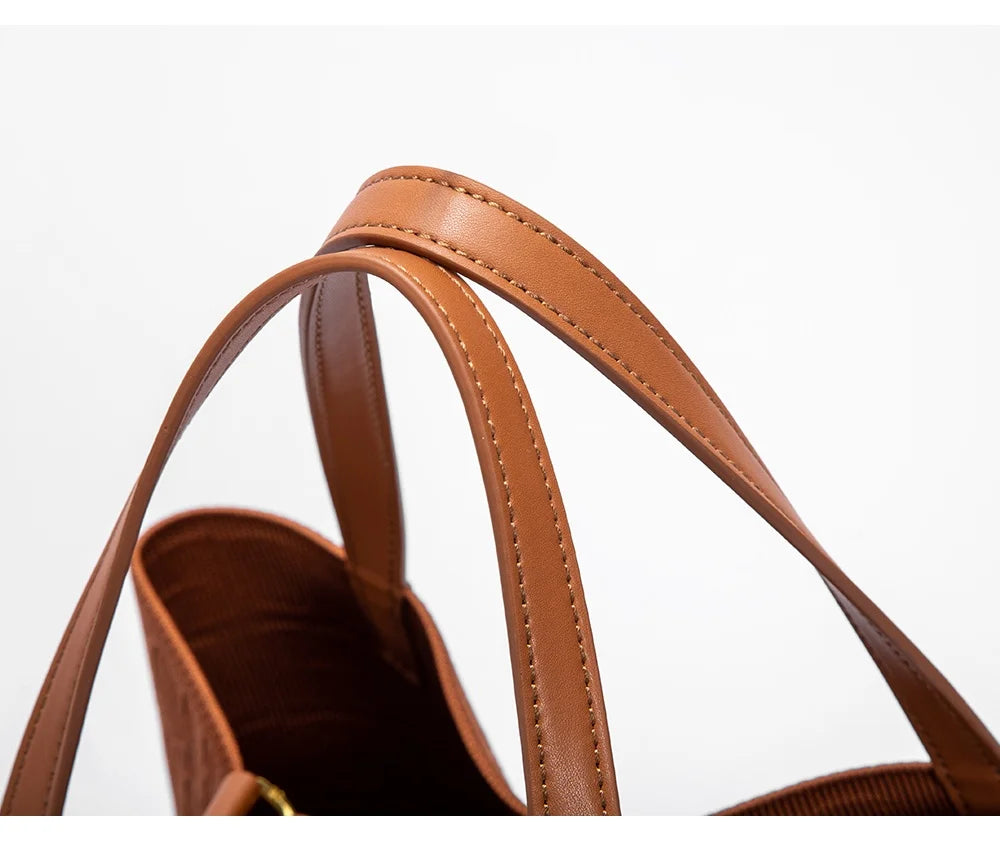 CH Ladies Shoulder Bag Fashion Classic New Pure Color Outer Pocket Ladies Handbag High Quality Craft Large Capacity Handbag