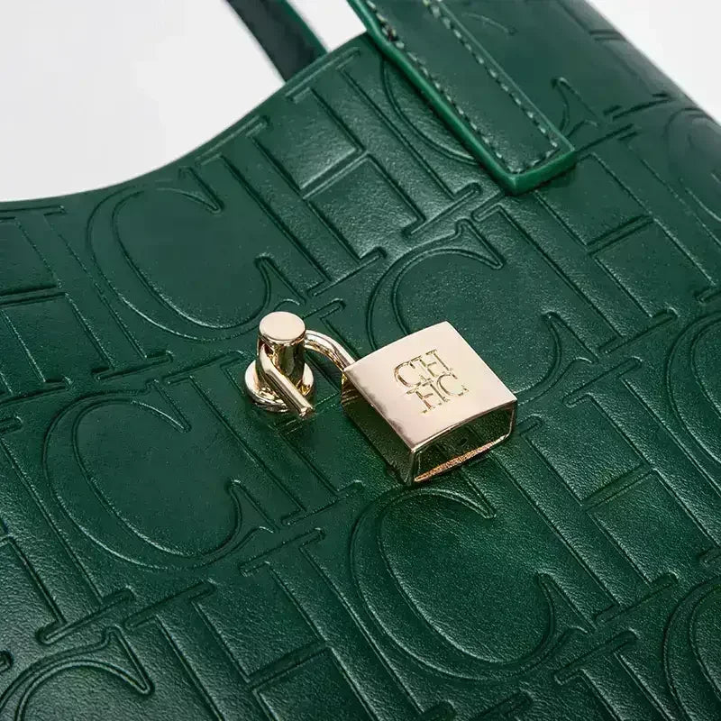 Embossed Ladies Crossbody Bag Letter Printing Design Ladies Handbag Large Capacity Tote Bag Elegant Temperament Ladies Should